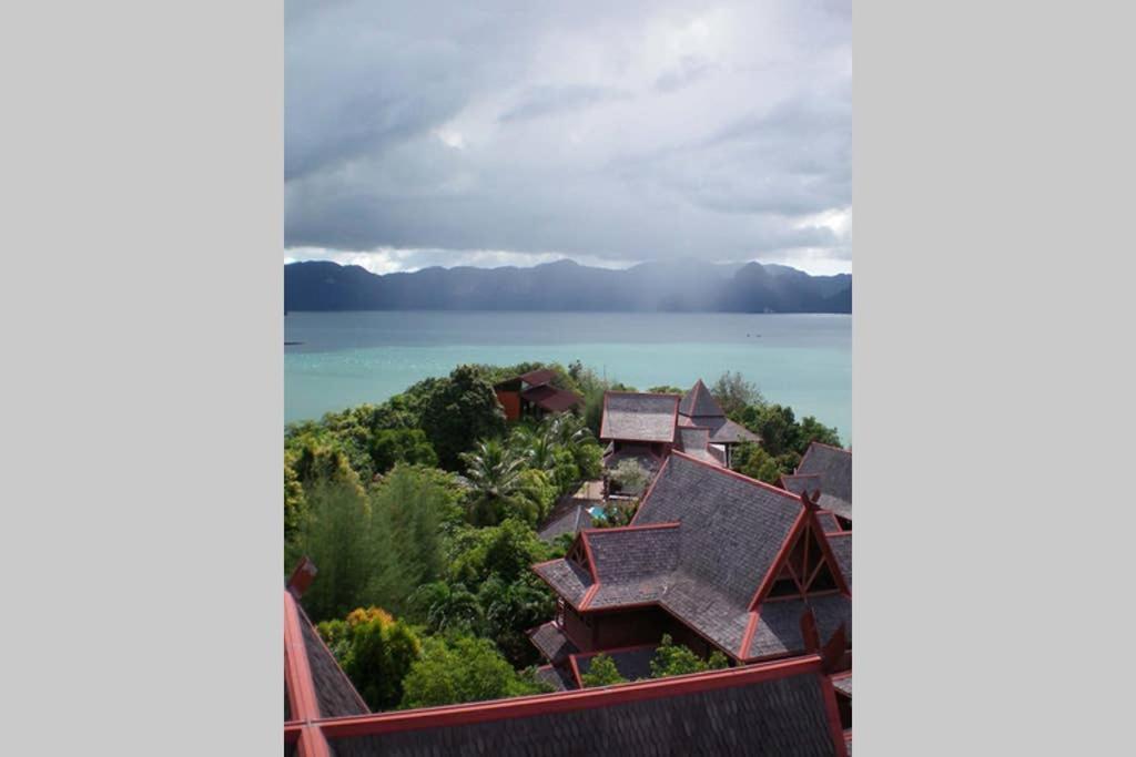Gaze 2: Modern Tropical Seaview Villa Pantai Cenang  Exterior photo